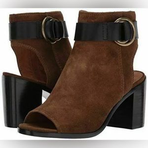 Frye Women's Danica Harness Boot, Chestnut Soft Oiled Suede, size 7.5